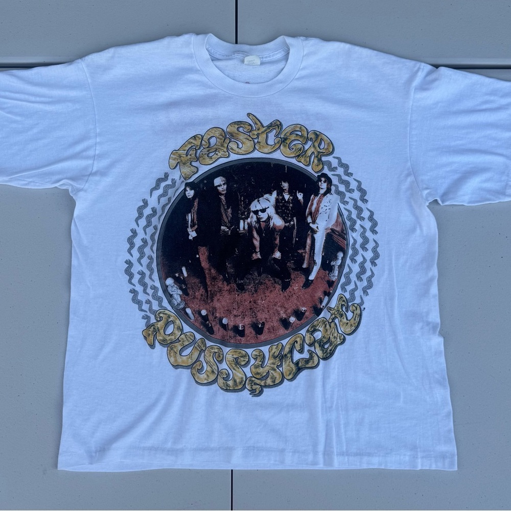 Vintage Faster Pussycat Concert T-Shirt Sleeping Thru the 90’s (Size XL) Band